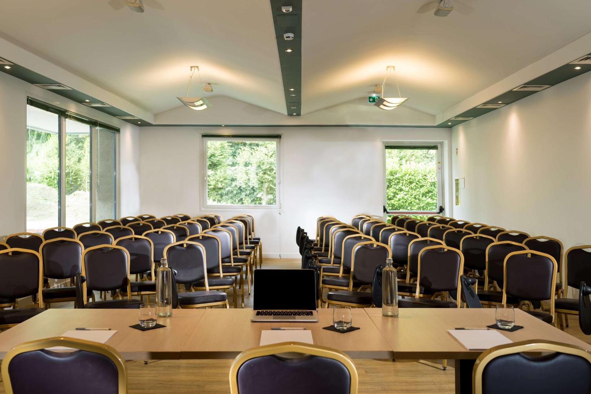Hilton Garden Inn Milan Malpensa Somma Lombardo Exterior photo