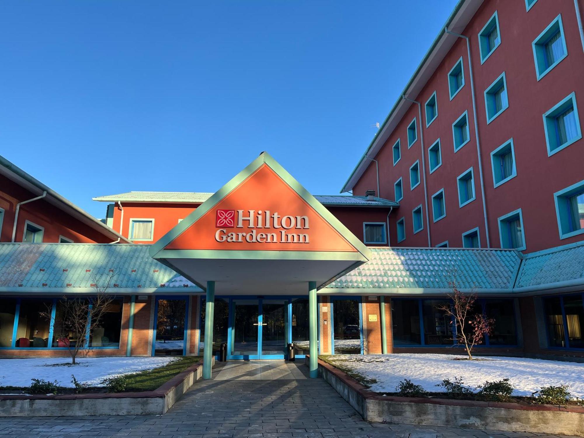 Hilton Garden Inn Milan Malpensa Somma Lombardo Exterior photo